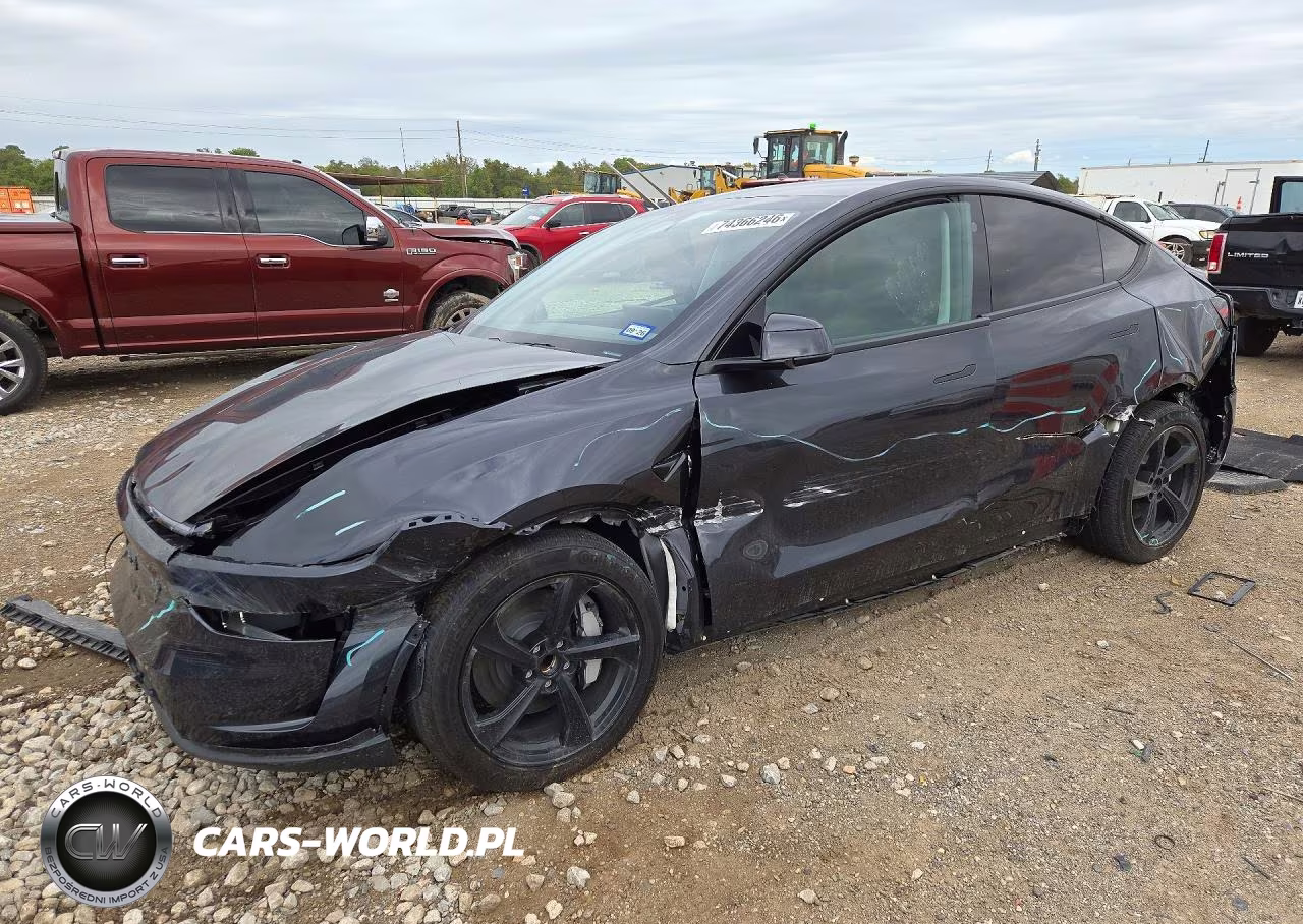 2026 Tesla Model Y – zdjęcie 1 z 12