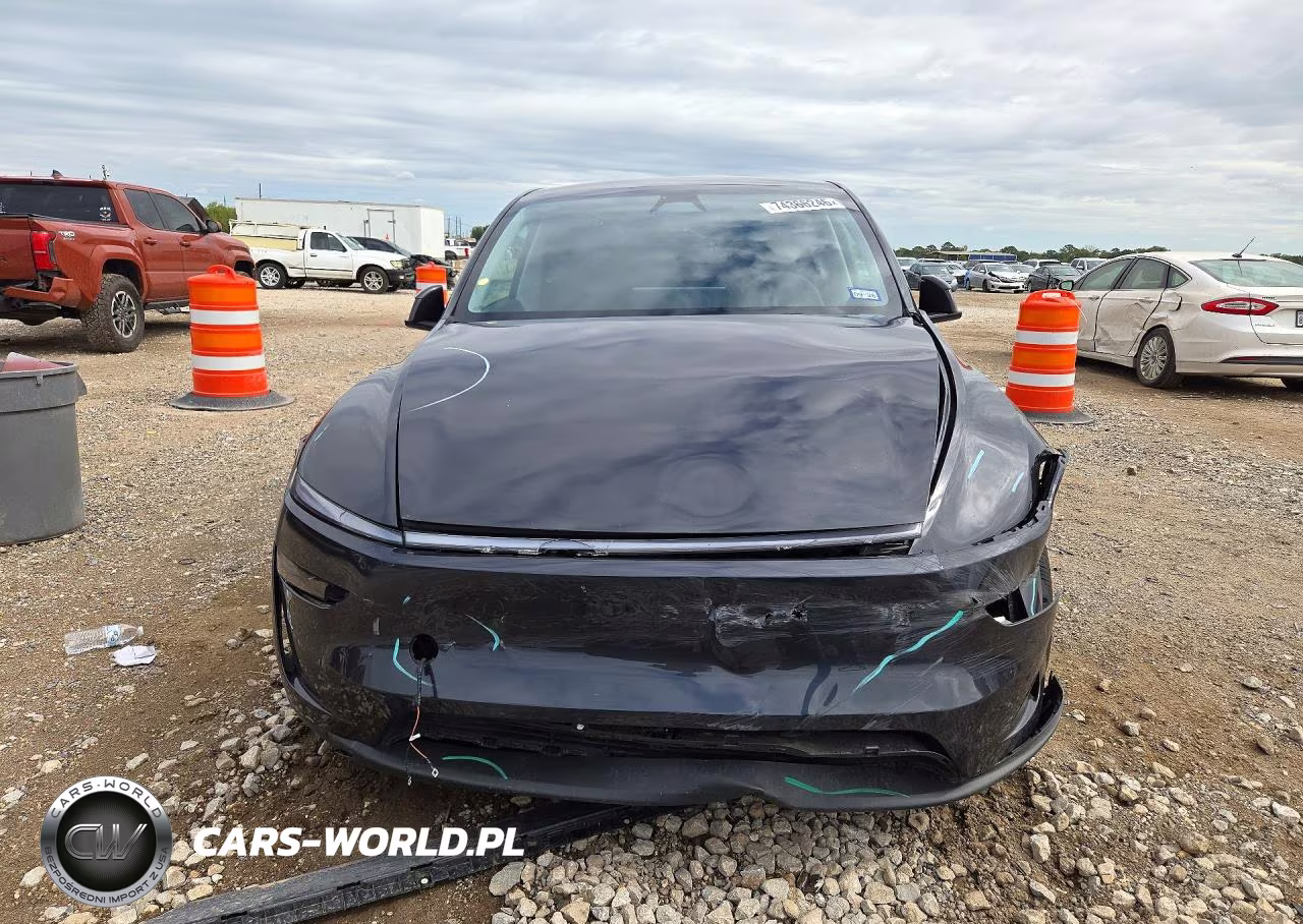 2026 Tesla Model Y VIN:7SAYGDEDXTF430449 - 5