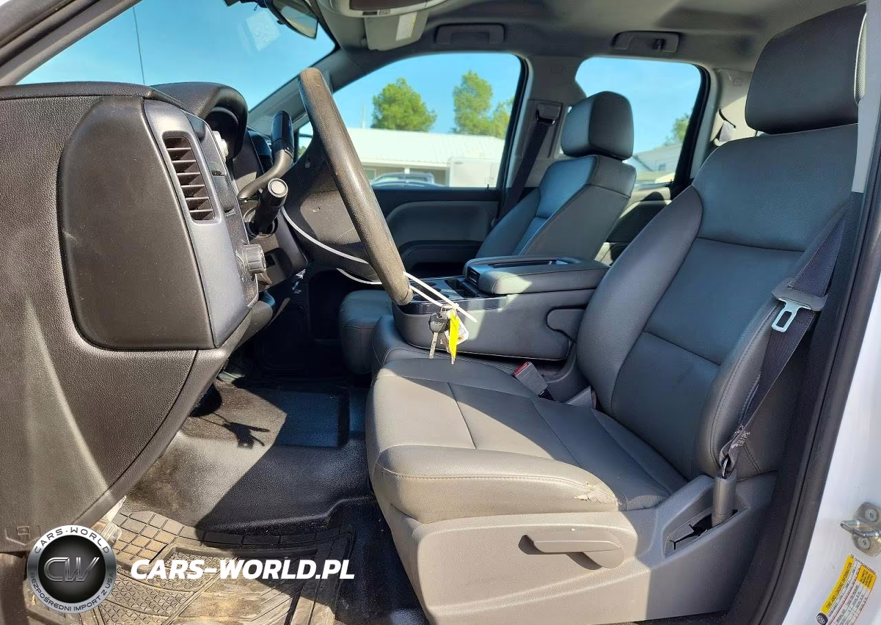 2017 Chevrolet Silverado C1500 VIN:1GCRCNEC6HZ299953 - 7