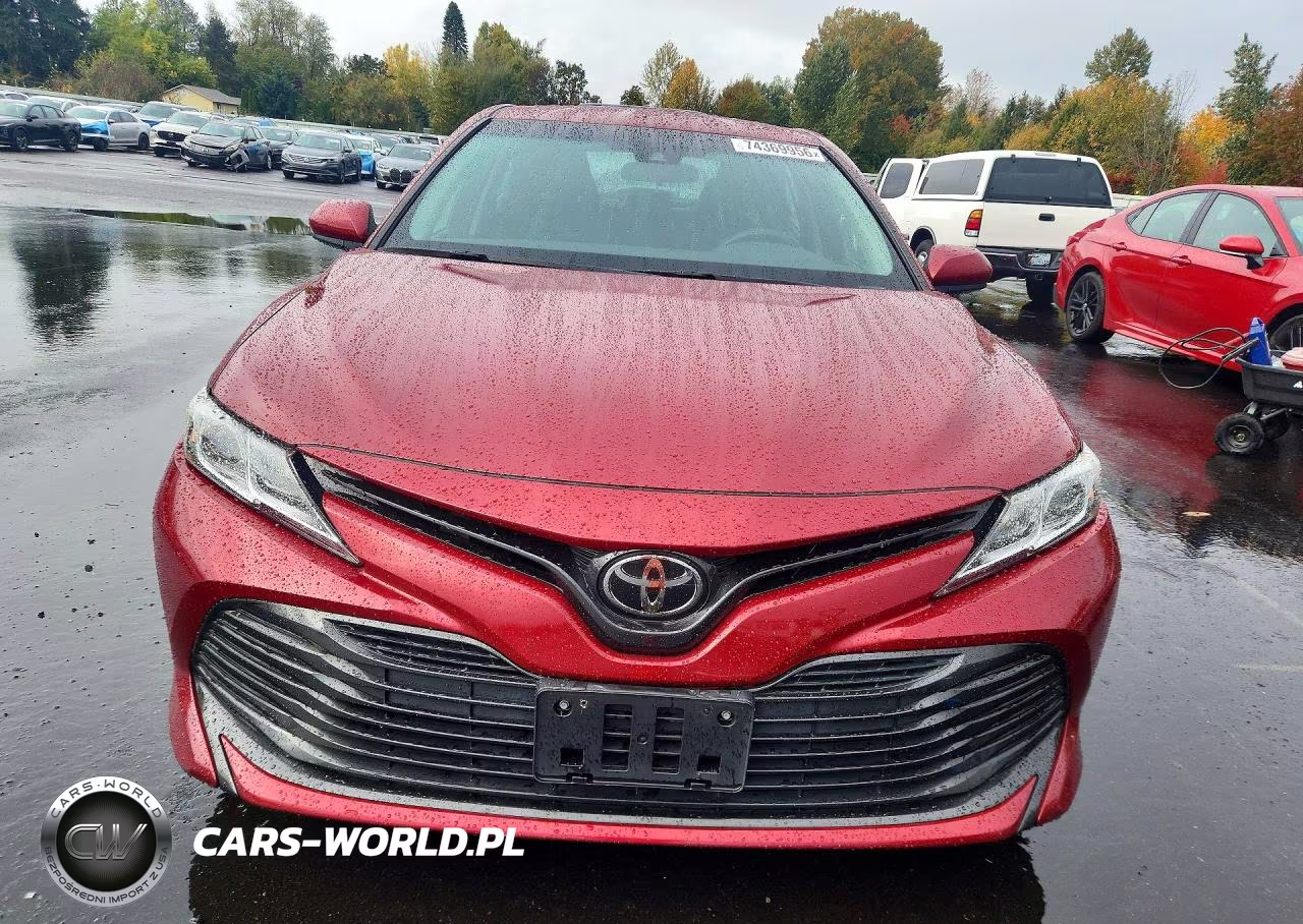 2018 Toyota Camry L VIN:4T1B11HKXJU637484 - 5