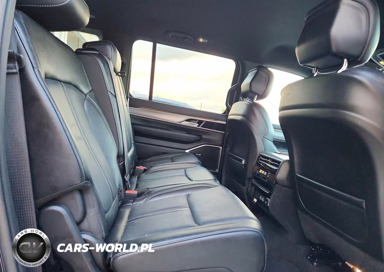 2025 Jeep Wagoneer Series Ii VIN:1C4SJVBP4SS527088 - 11