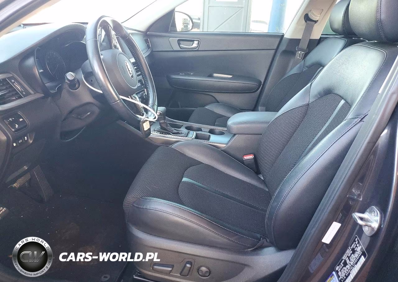 2019 Kia Optima S VIN:5XXGT4L31KG292486 - 7