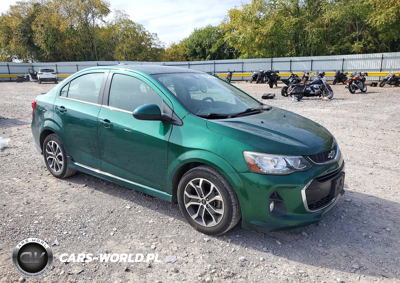 2018 Chevrolet Sonic Lt VIN:1G1JD5SG0J4107357 - 4