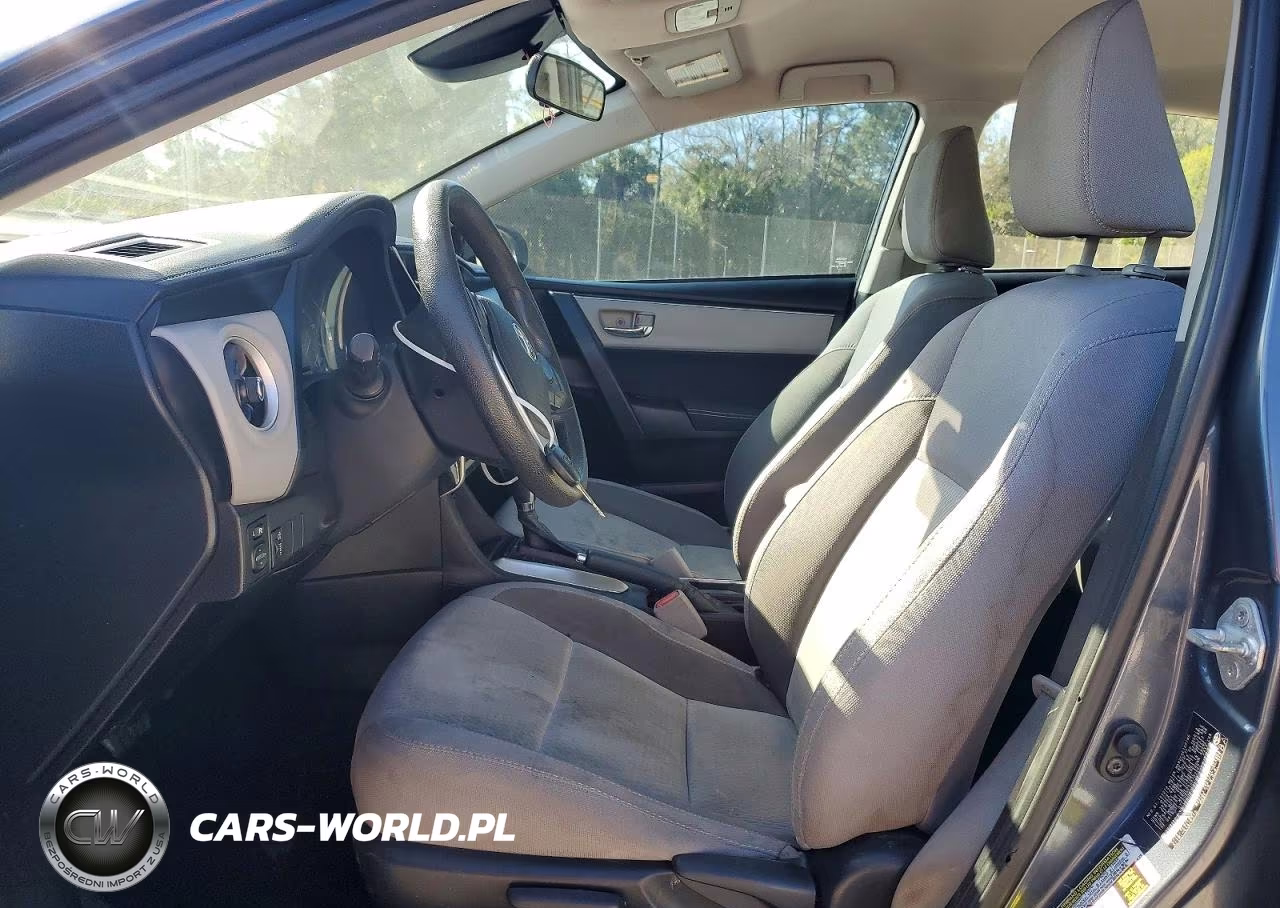2017 Toyota Corolla L VIN:5YFBURHE3HP702087 - 7