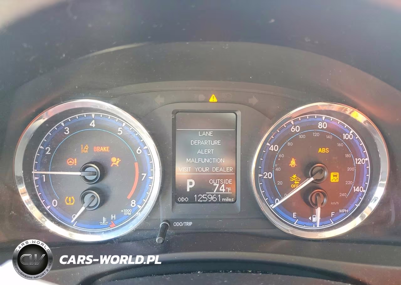 2017 Toyota Corolla L VIN:5YFBURHE3HP702087 - 9