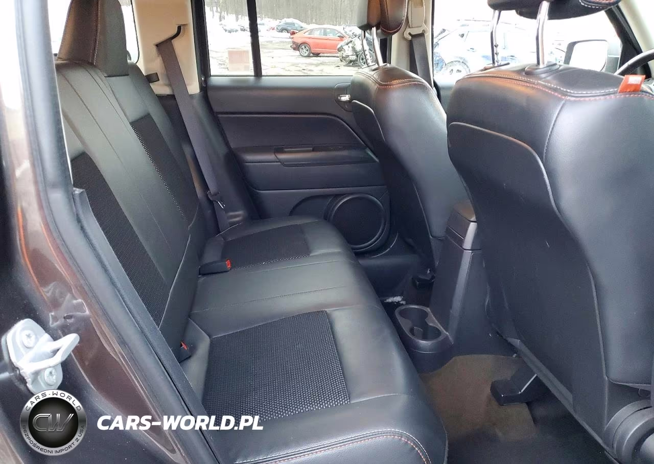 2016 Jeep Patriot Sport VIN:1C4NJRBBXGD692910 - 11