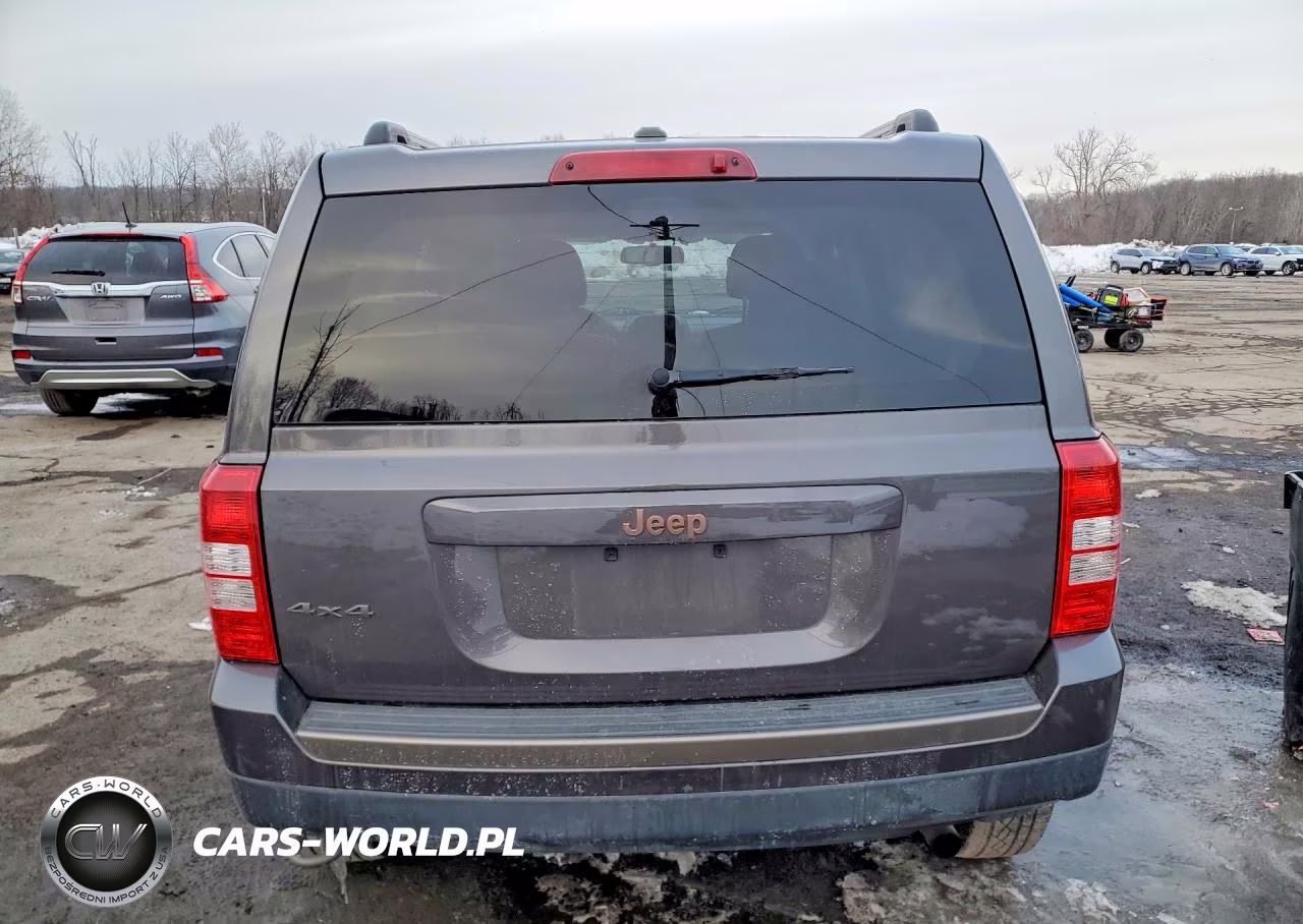 2016 Jeep Patriot Sport VIN:1C4NJRBBXGD692910 - 6