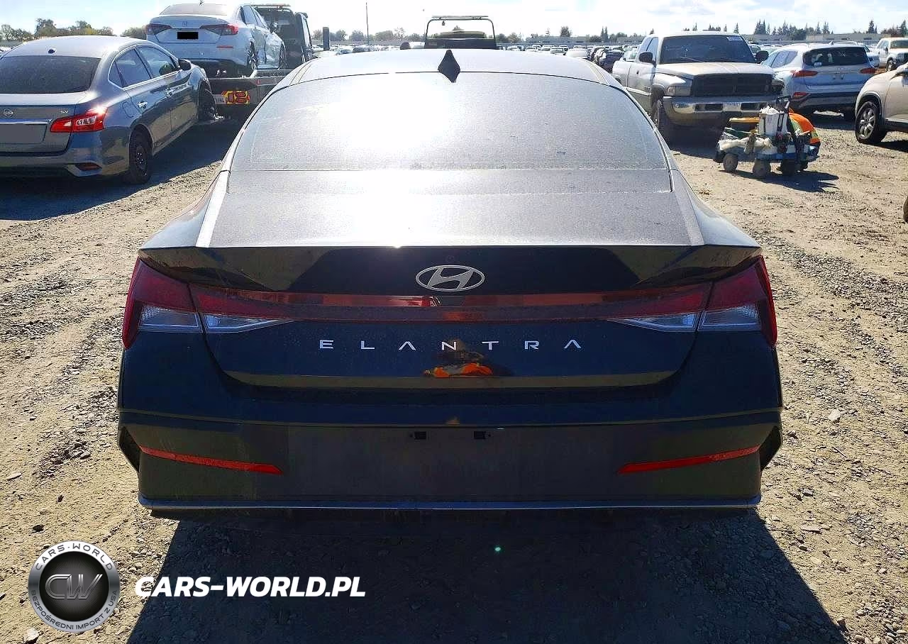 2025 Hyundai Elantra Se VIN:KMHLL4DG2SU945820 - 6