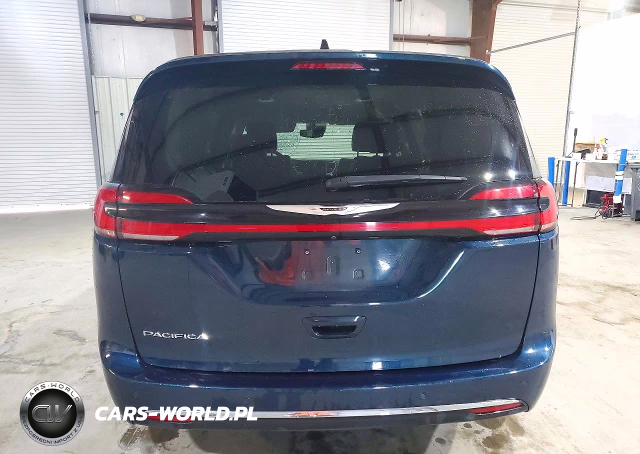 2024 Chrysler Pacifica Touring L VIN:2C4RC1BG7RR187142 - 6