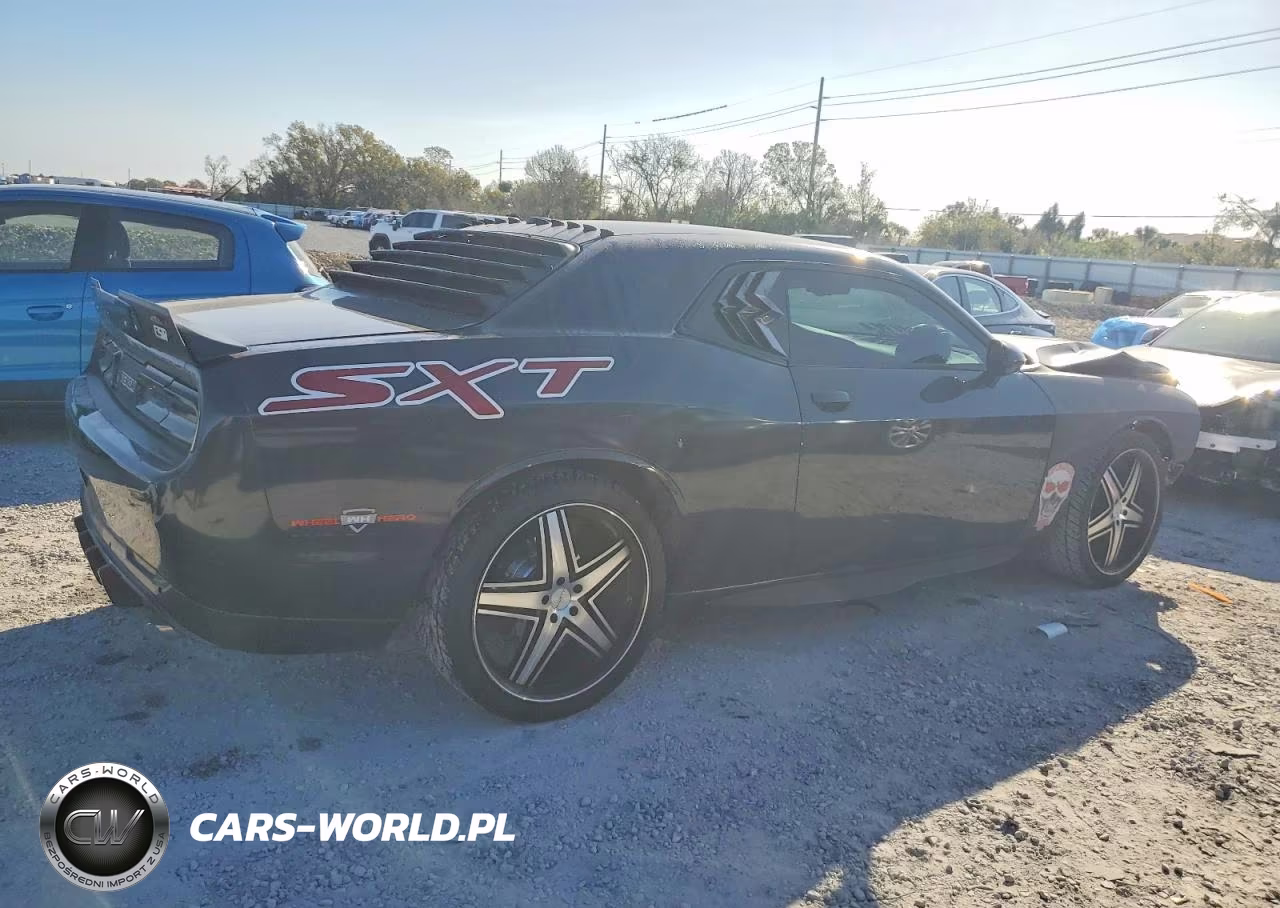2018 Dodge Challenger Sxt VIN:2C3CDZAG0JH333771 - 3