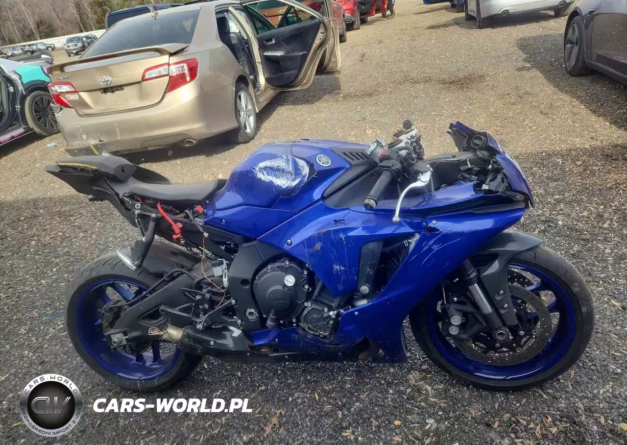 2023 Yamaha Yzfr7