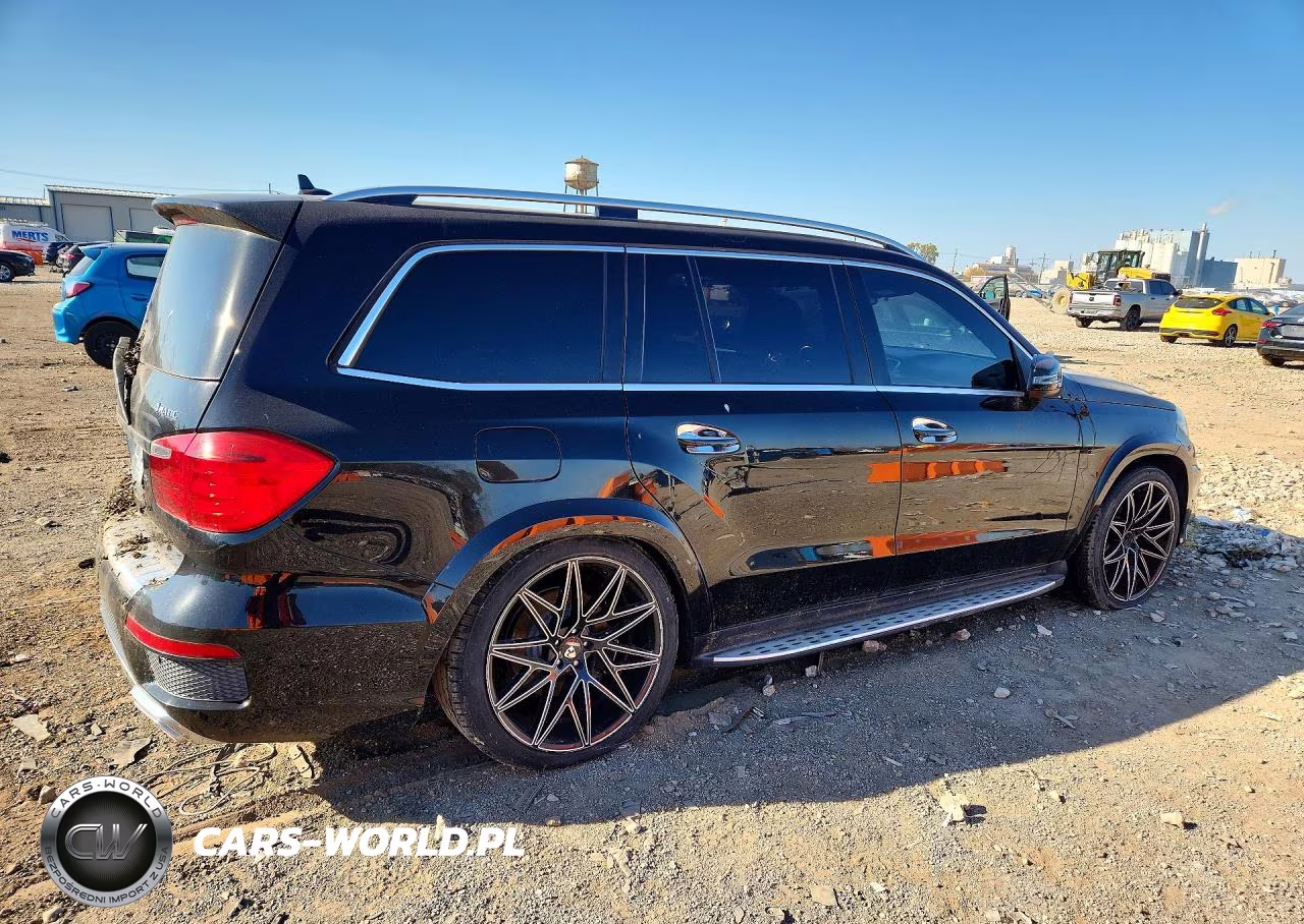 2015 Mercedes-Benz Gl 550 4Matic VIN:4JGDF7DE9FA470914 - 3