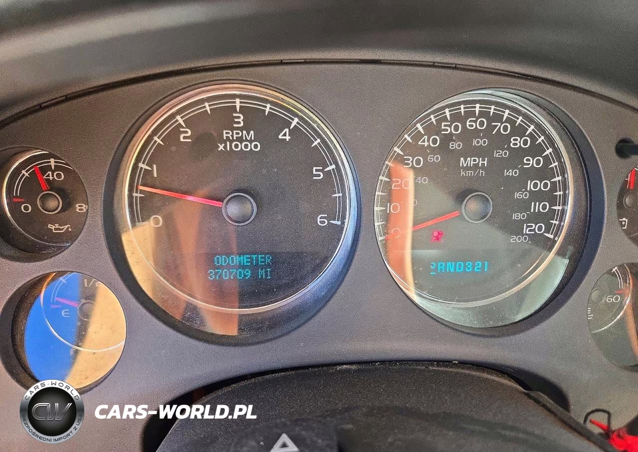 2007 Chevrolet Suburban C1500 VIN:3GNFC16J37G289041 - 9