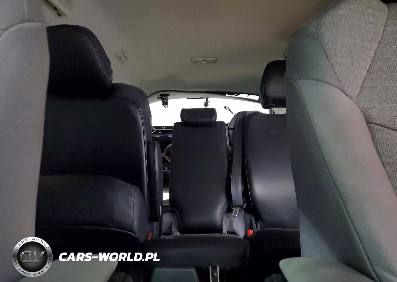2025 Toyota Sienna Le VIN:5TDKRKEC9SS245019 - 10