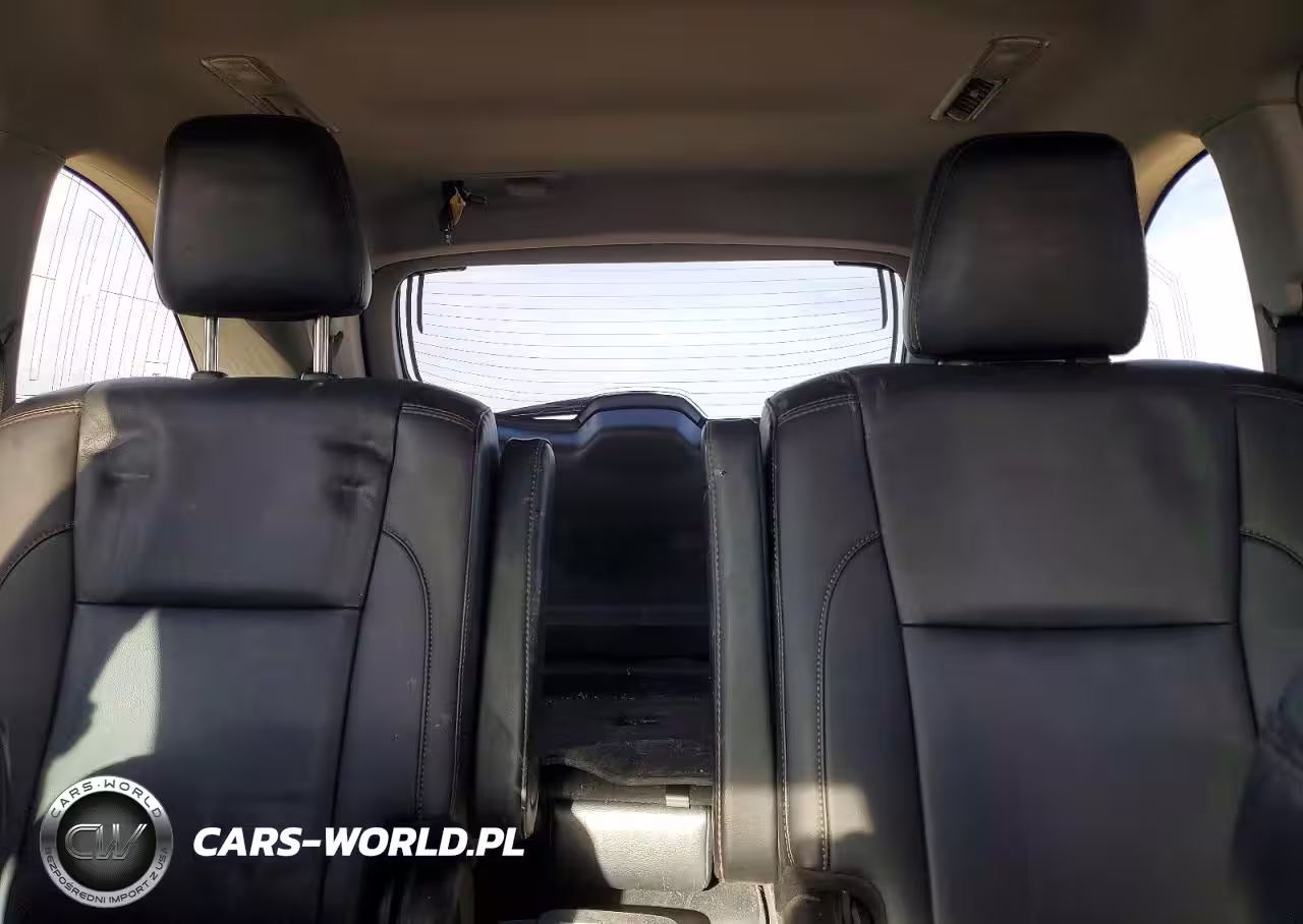 2019 Toyota Highlander VIN:5TDKZRFH4KS572091 - 10