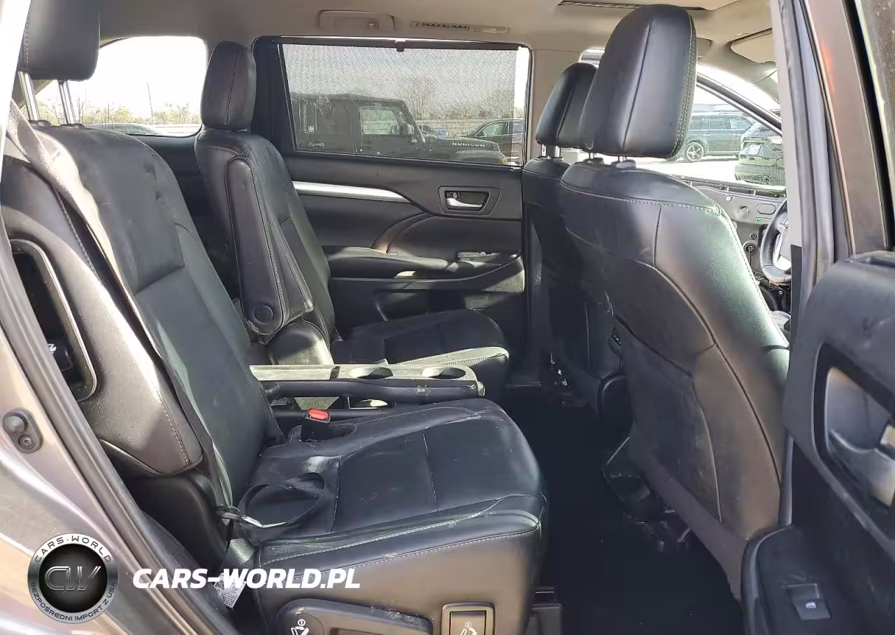 2019 Toyota Highlander VIN:5TDKZRFH4KS572091 - 11
