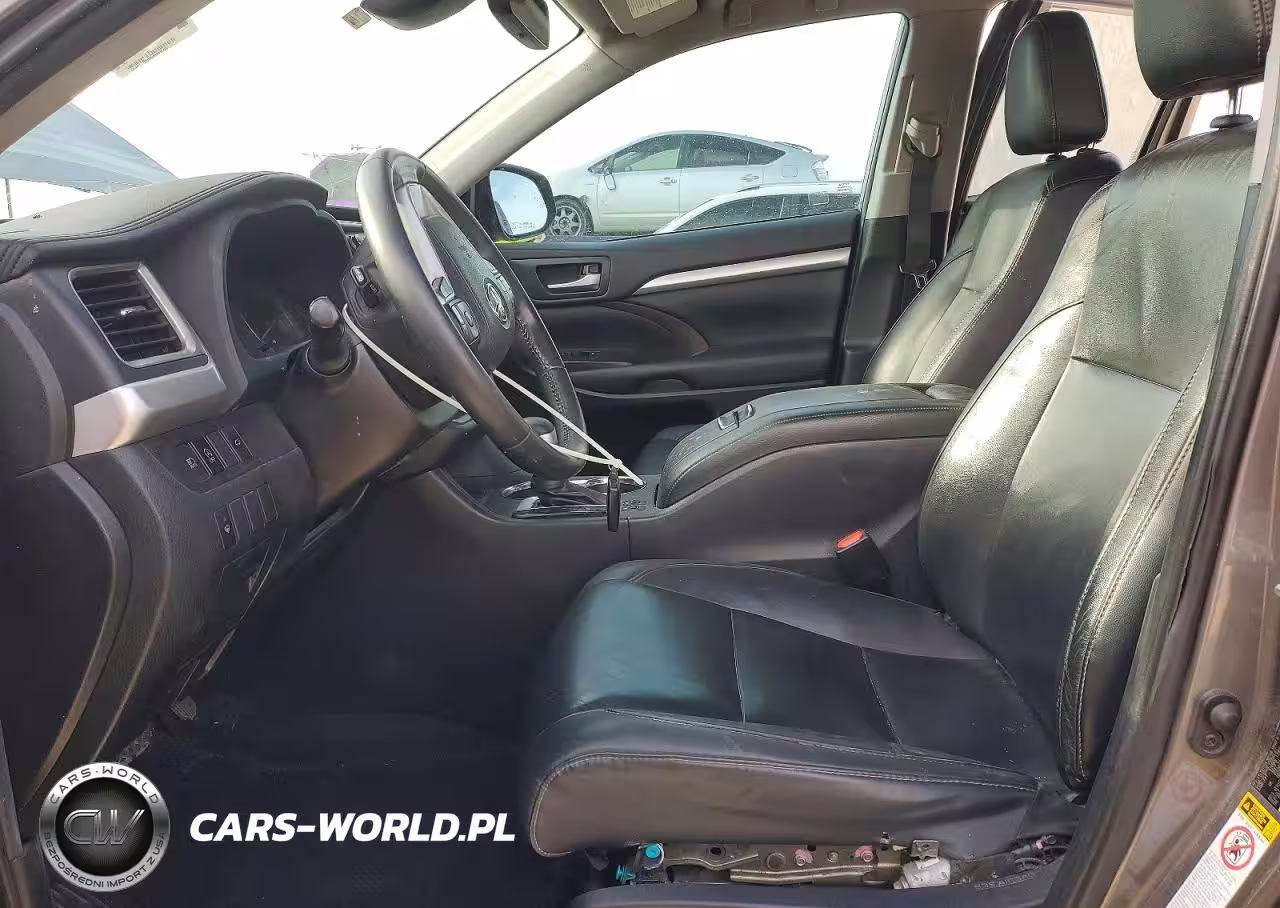 2019 Toyota Highlander VIN:5TDKZRFH4KS572091 - 7