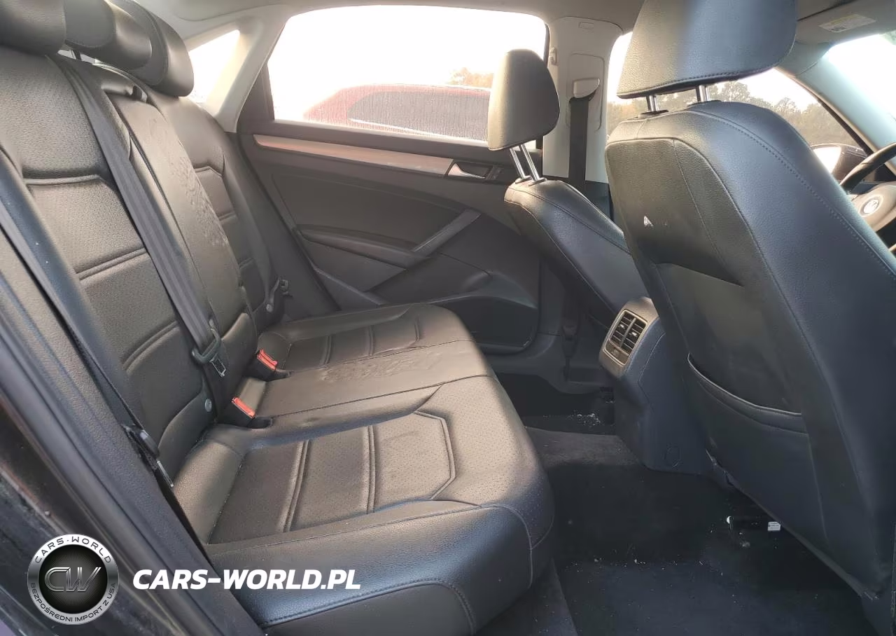 2015 Volkswagen Passat Se VIN:1VWBV7A38FC058518 - 10