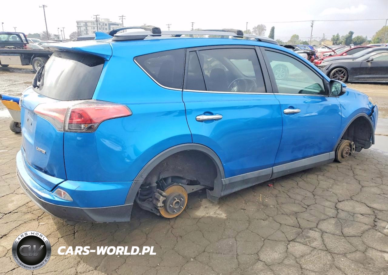 2018 Toyota Rav4 VIN:2T3YFREV9JW470244 - 3