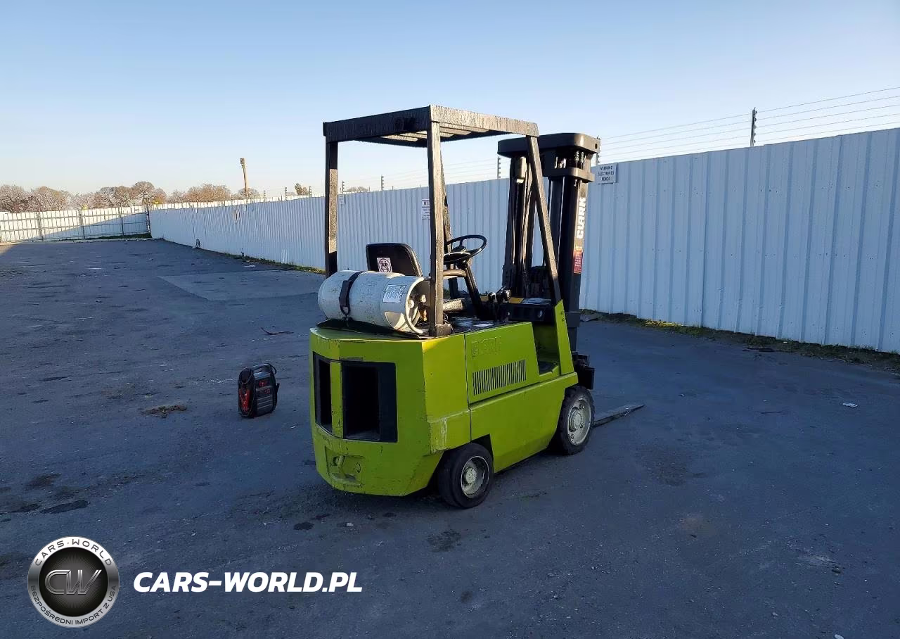 1990 Clark Gcs17S Forklift VIN:G12704027645K0F - 4