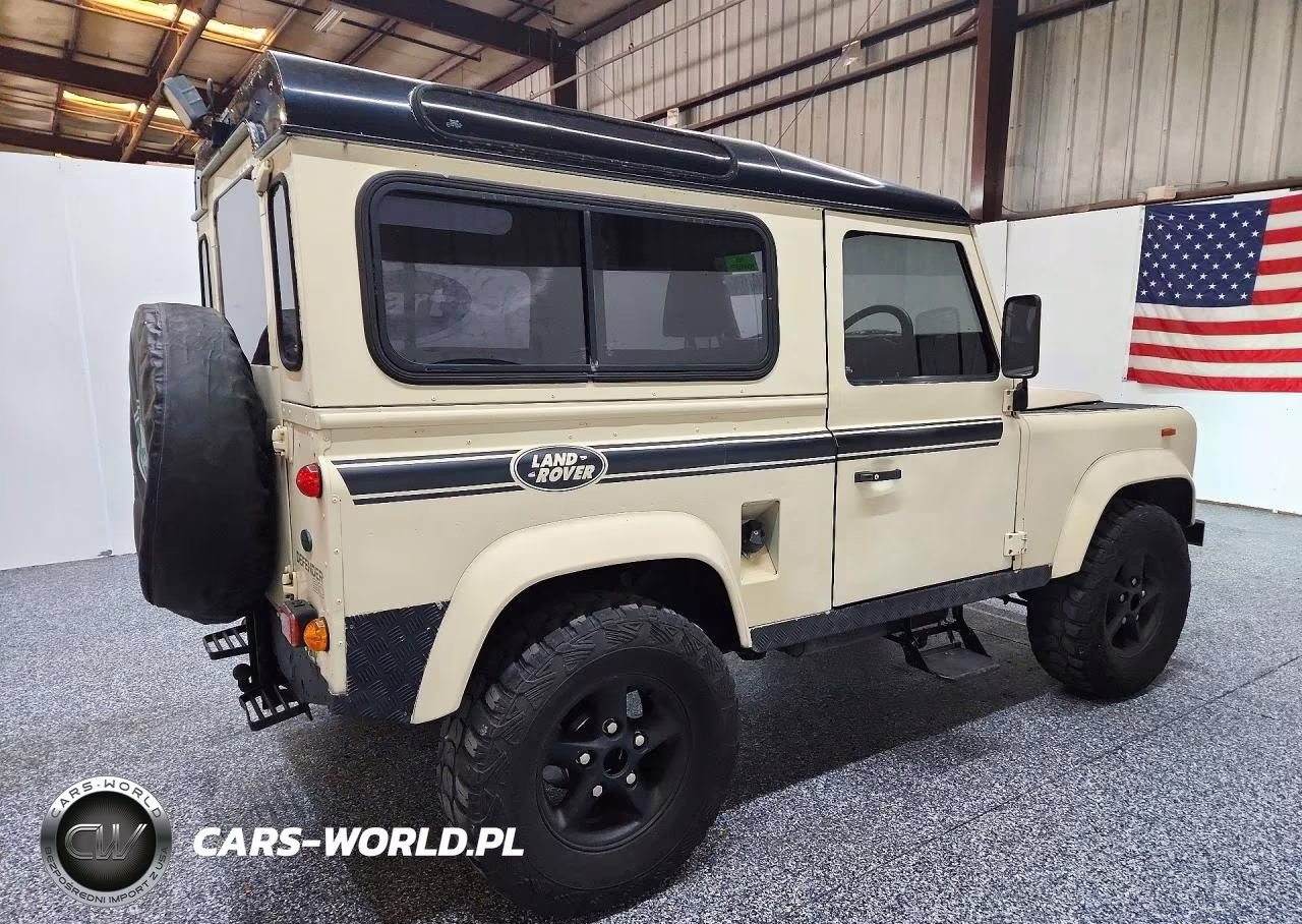 1991 Land Rover Defender90 VIN:SALLDVAC7HA457270 - 3