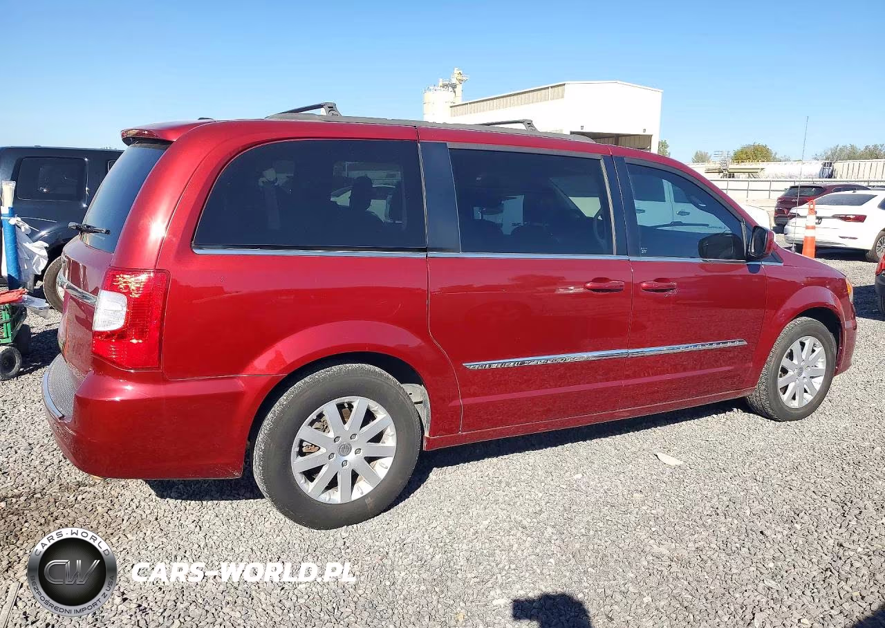 2015 Chrysler Town & Country Touring VIN:2C4RC1BGXFR595047 - 3