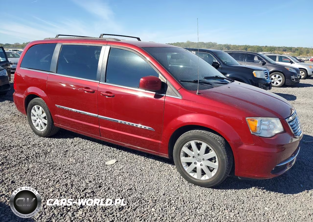 2015 Chrysler Town & Country Touring VIN:2C4RC1BGXFR595047 - 4