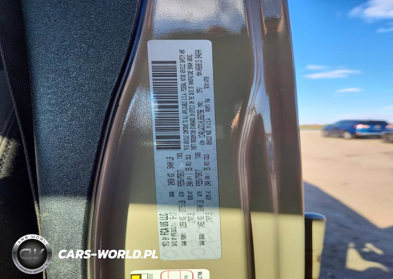 2017 Jeep Wrangler Unlimited Sport VIN:1C4BJWDG1HL652796 - 13