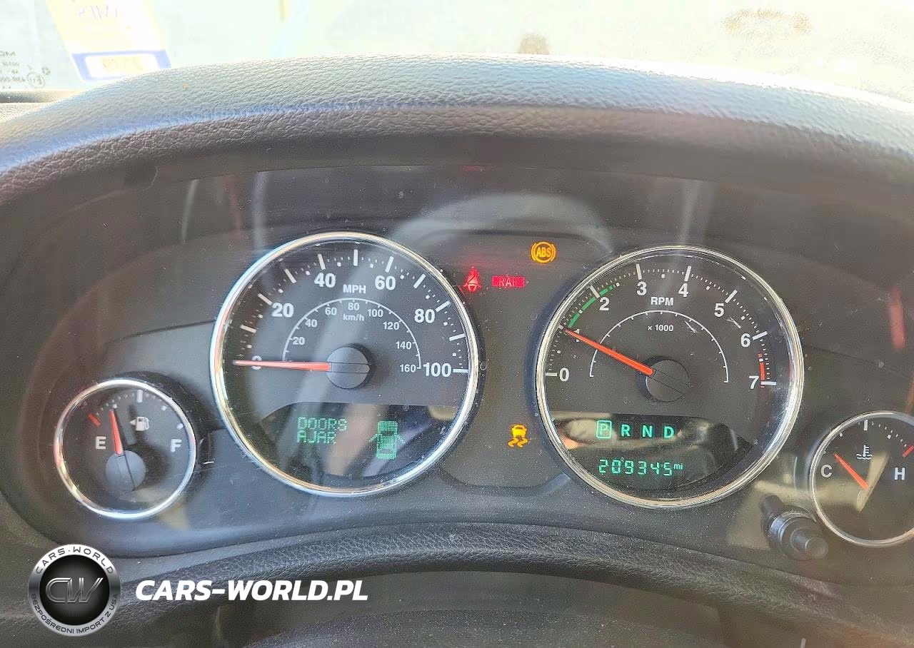 2017 Jeep Wrangler Unlimited Sport VIN:1C4BJWDG1HL652796 - 9