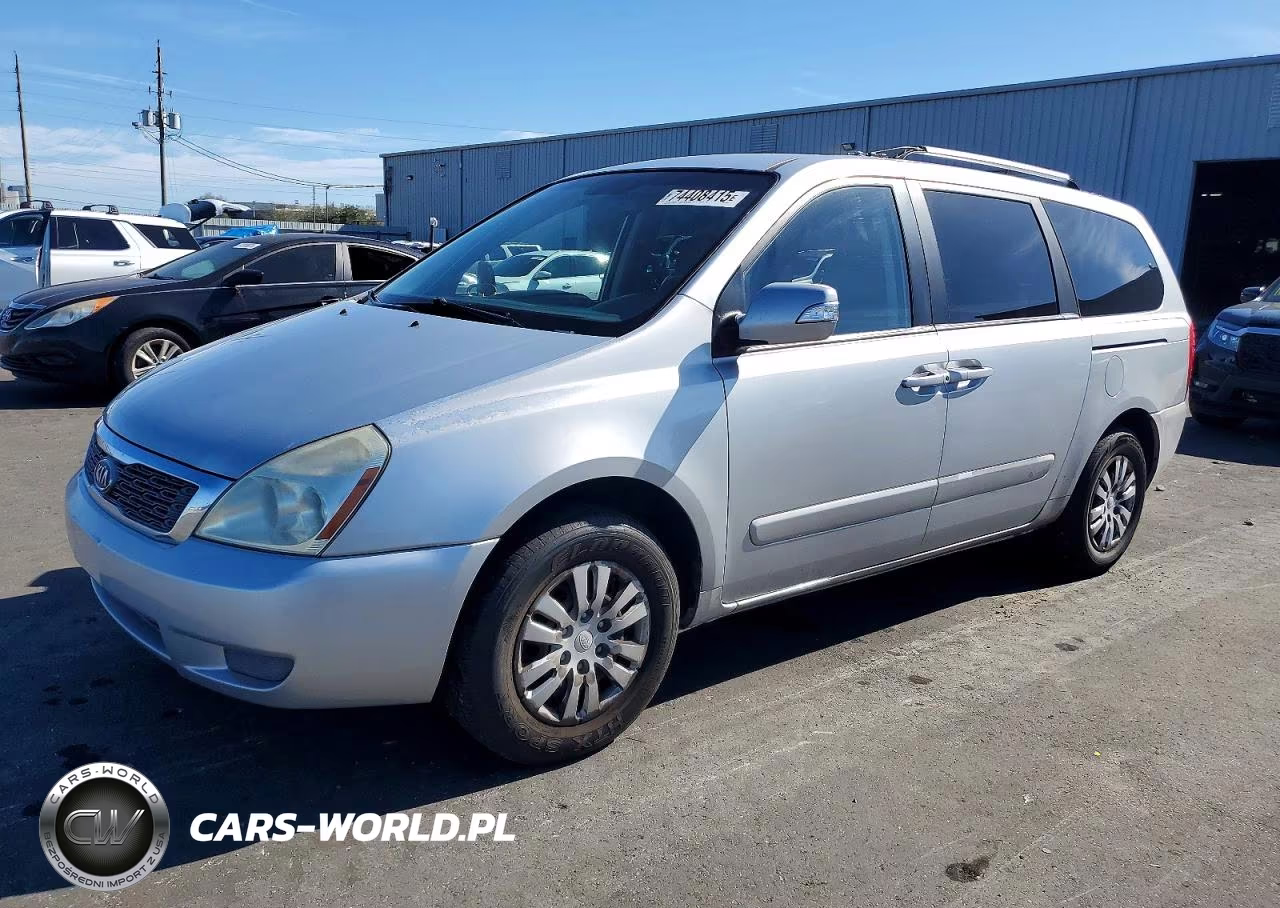 2011 Kia Sedona Lx
