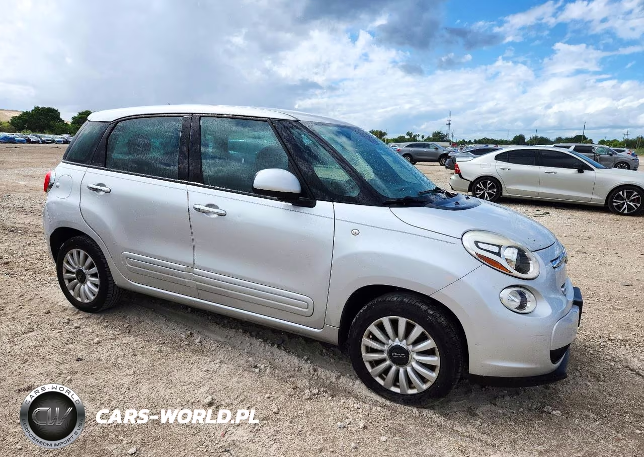2017 Fiat 500L Pop VIN:ZFBCFAAH8HZ039158 - 4