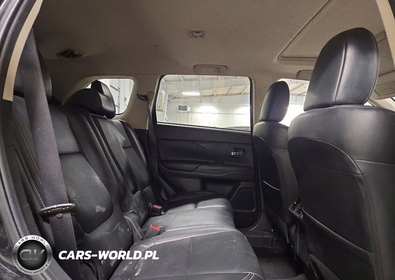 2019 Mitsubishi Outlander Sel VIN:JA4AZ3A33KZ014830 - 11