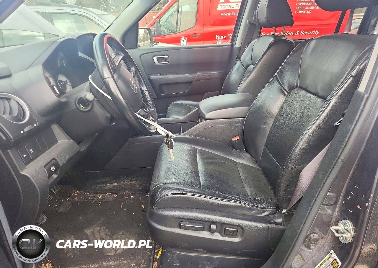 2011 Honda Pilot Touring VIN:5FNYF4H92BB102206 - 7