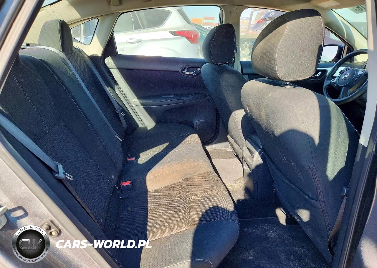 2018 Nissan Sentra S VIN:3N1AB7AP6JY240506 - 10