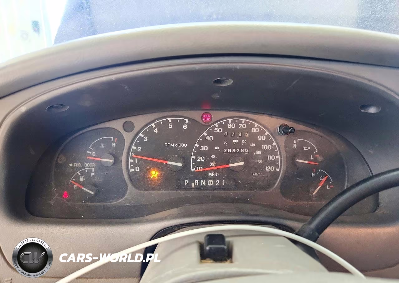 2001 Mazda B3000 Cab Plus VIN:4F4YR16U31TM01915 - 9