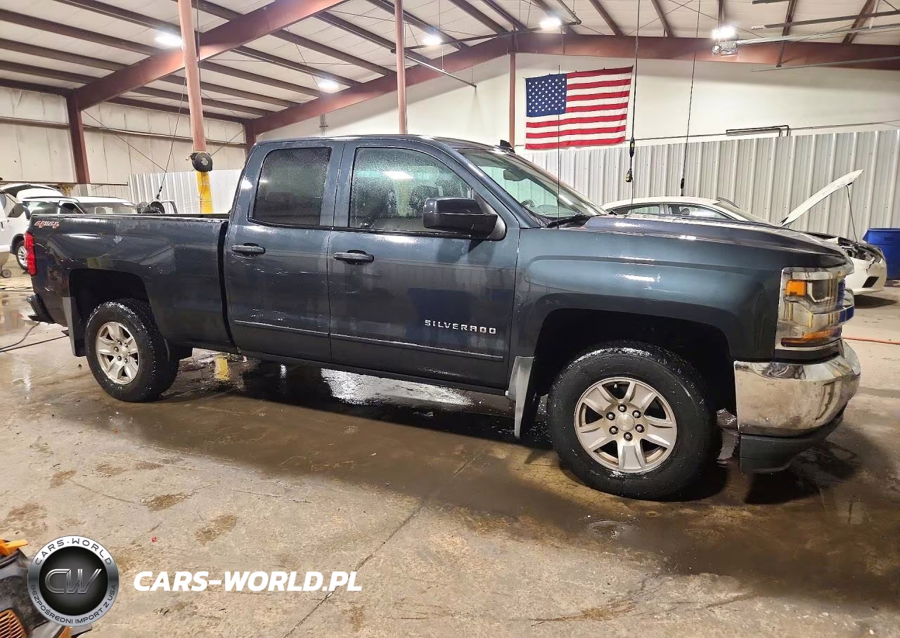 2017 Chevrolet Silverado K1500 Lt VIN:1GCVKREH6HZ282719 - 4