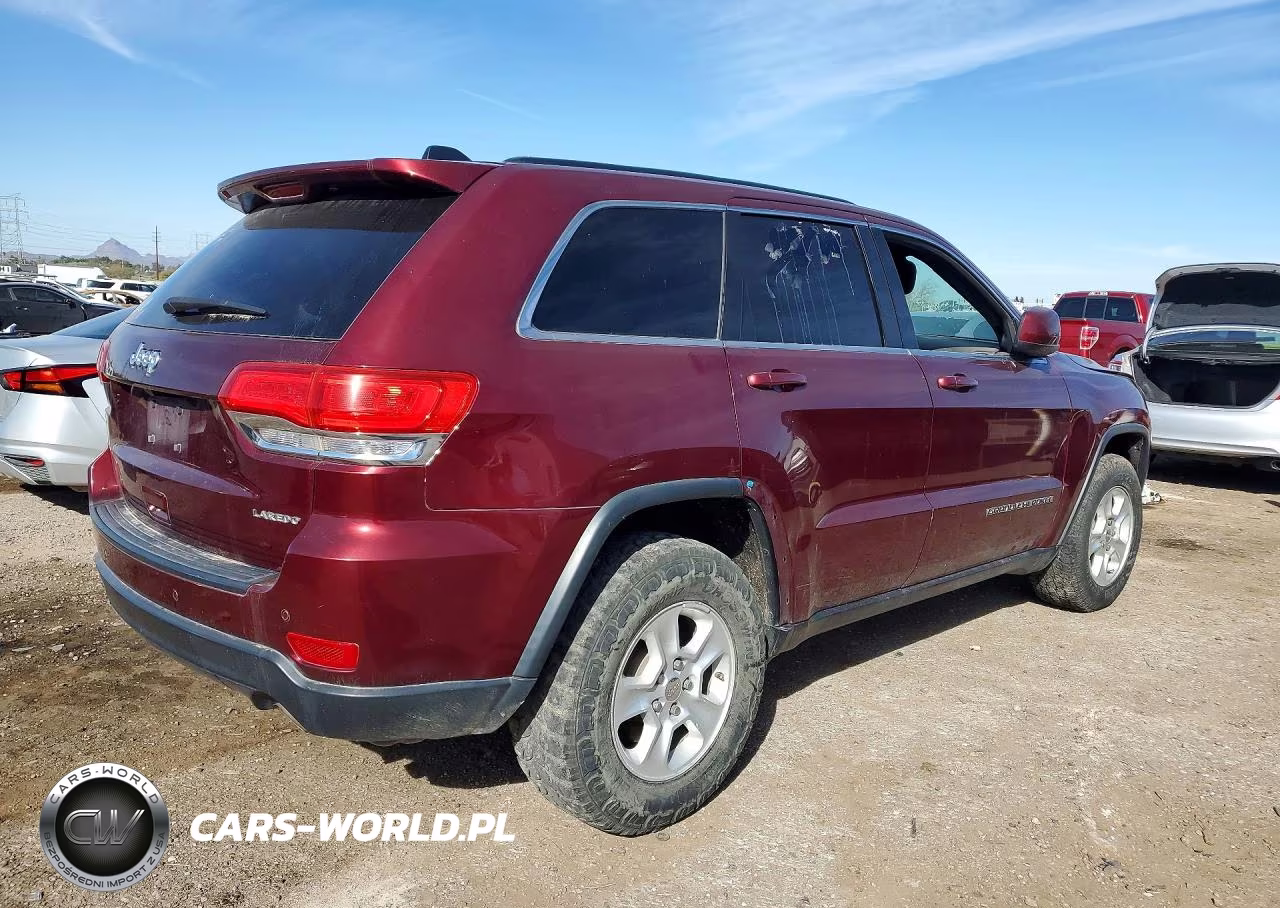 2017 Jeep Grand Cherokee Laredo VIN:1C4RJEAG3HC717516 - 3