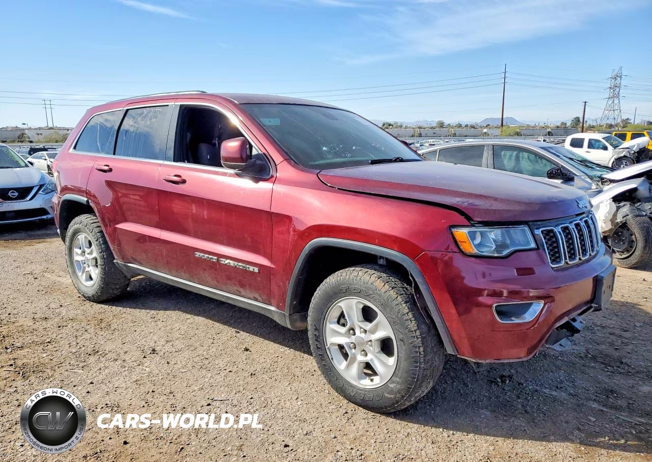 2017 Jeep Grand Cherokee Laredo VIN:1C4RJEAG3HC717516 - 4