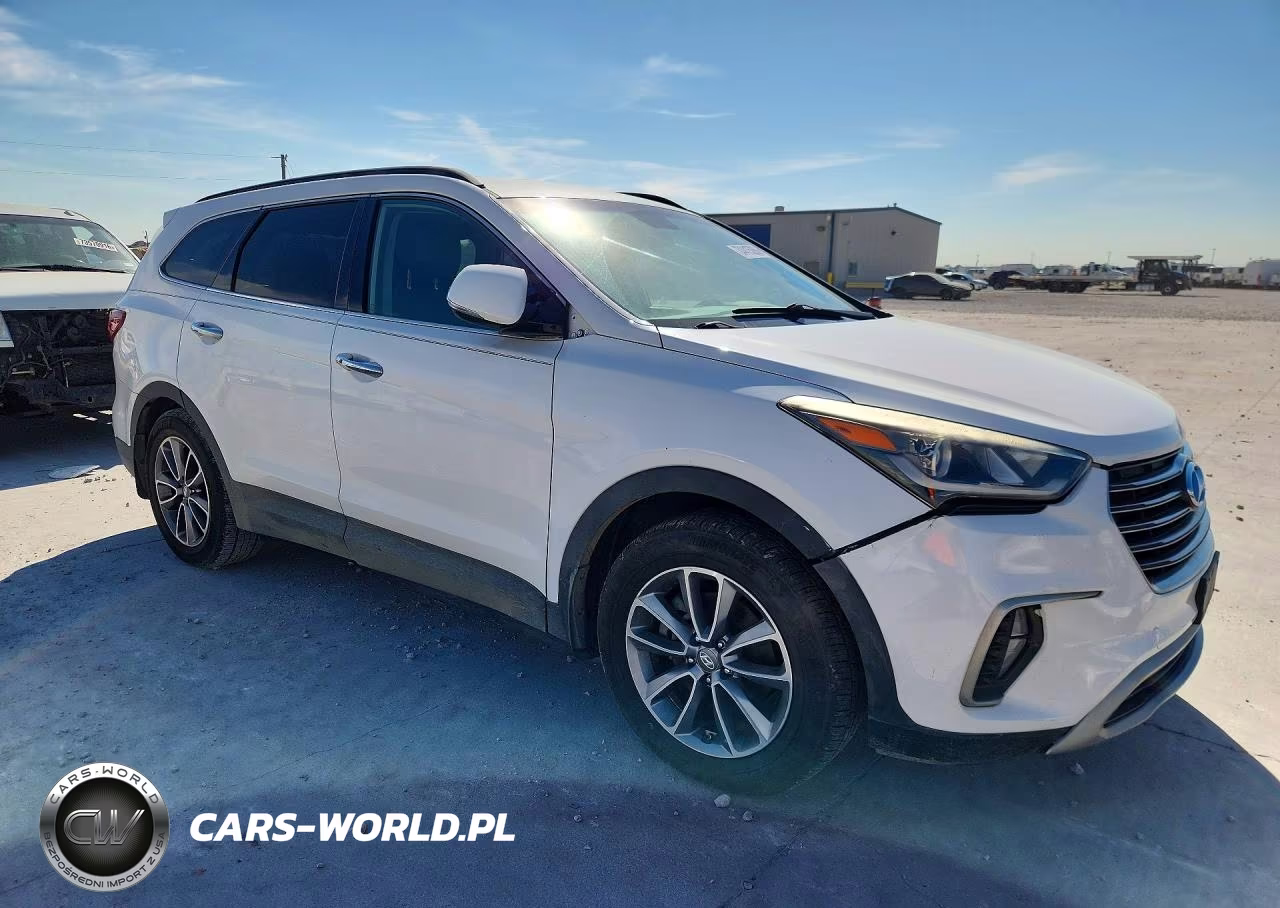 2018 Hyundai Santa Fe Se VIN:KM8SN4HF4JU280991 - 4