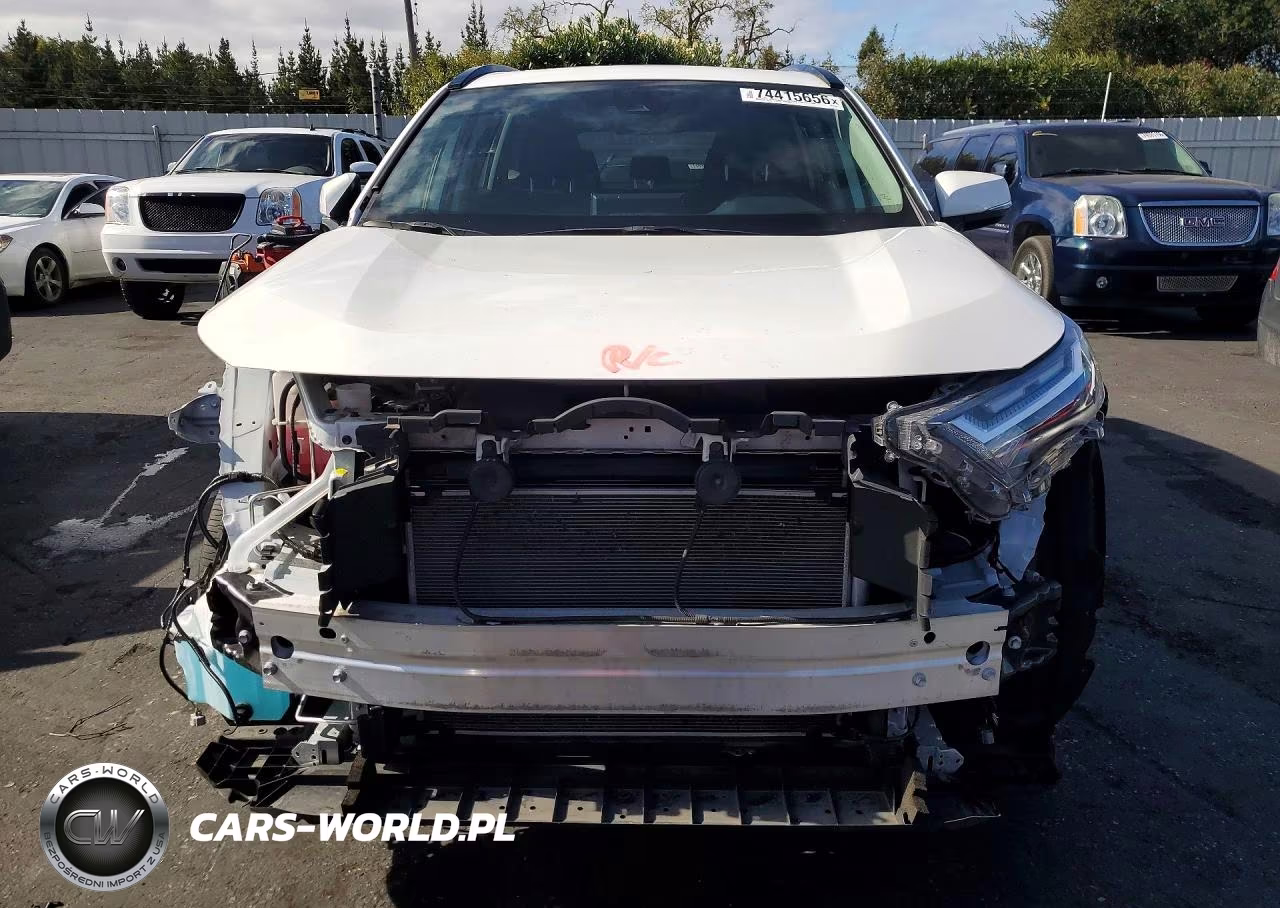 2024 Toyota Rav4 Xle VIN:2T3W1RFV2RC290458 - 5