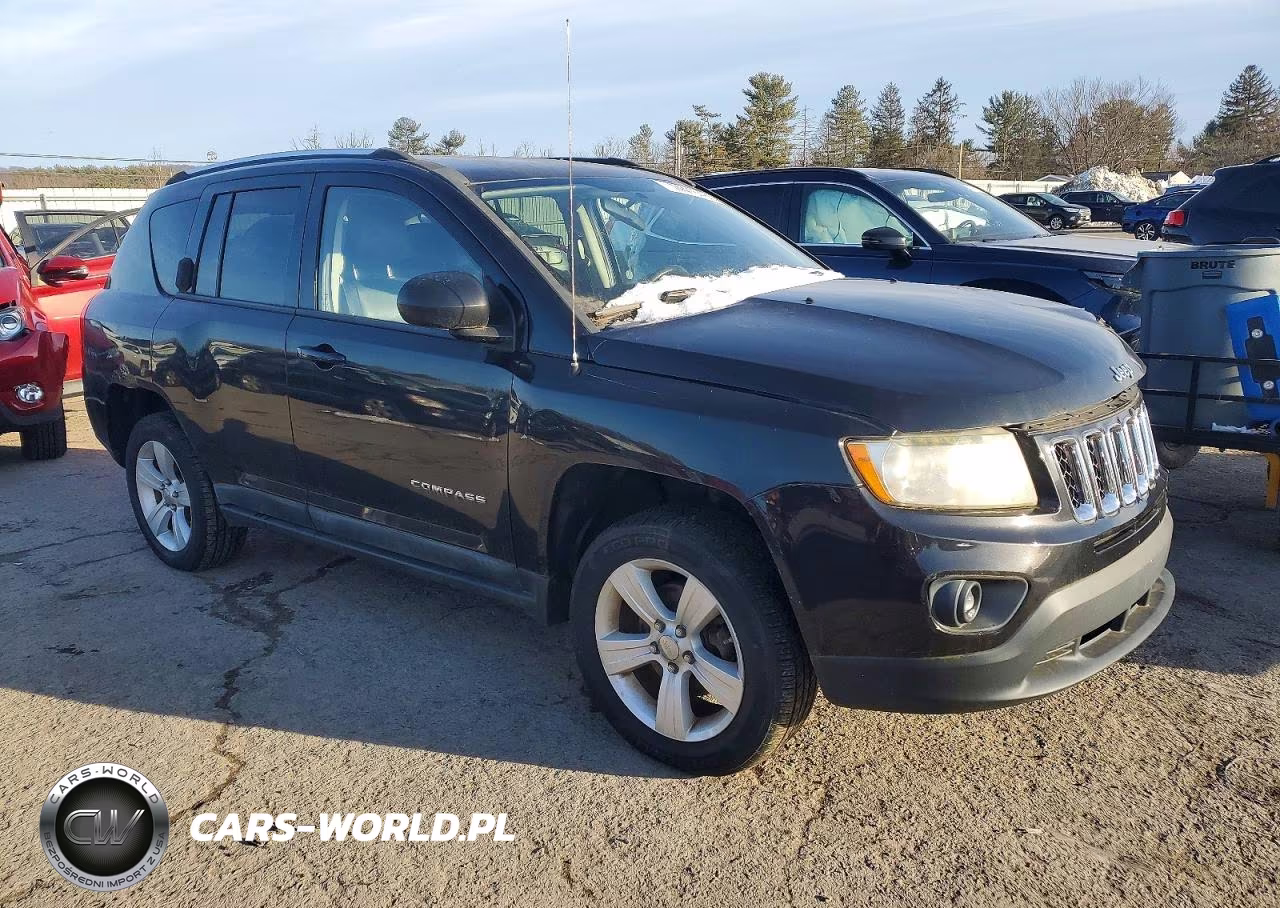 2011 Jeep Compass Sport VIN:1J4NF1FB4BD225952 - 4