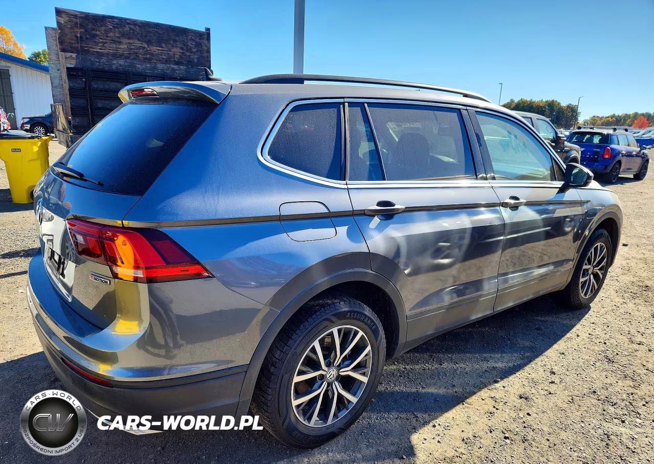 2019 Volkswagen Tiguan Se VIN:3VV2B7AX0KM047120 - 3