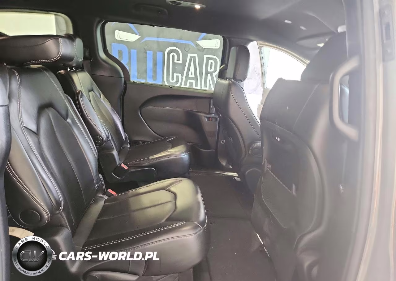 2025 Chrysler Pacifica Hybrid VIN:2C4RC1BG8SR504528 - 11