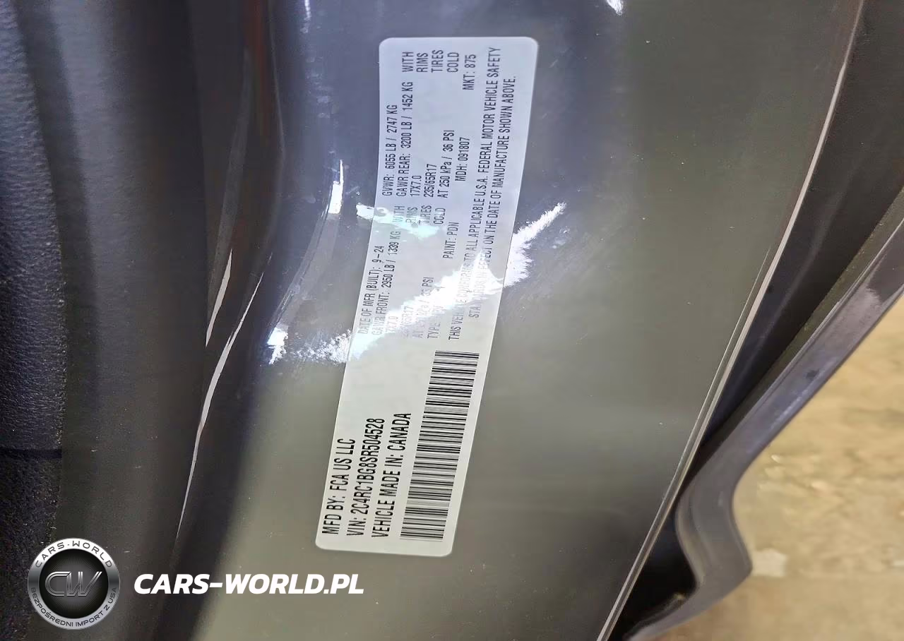2025 Chrysler Pacifica Hybrid VIN:2C4RC1BG8SR504528 - 14