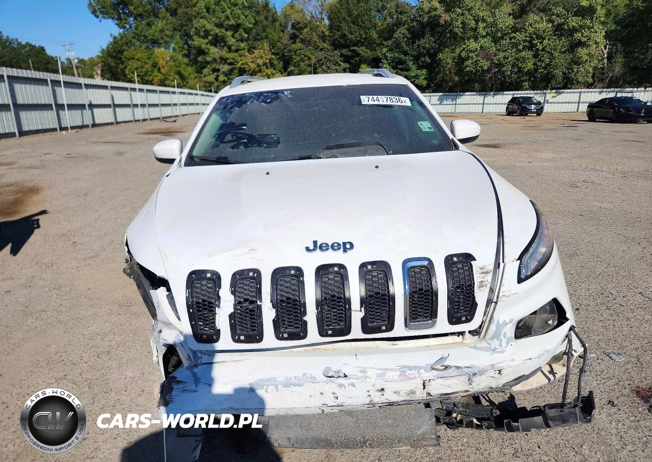 2017 Jeep Cherokee Latitude VIN:1C4PJLCB0HW613982 - 5