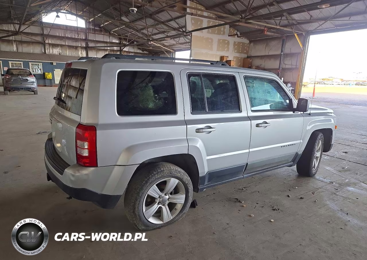 2012 Jeep Patriot Sport VIN:1C4NJRBB2CD537715 - 3