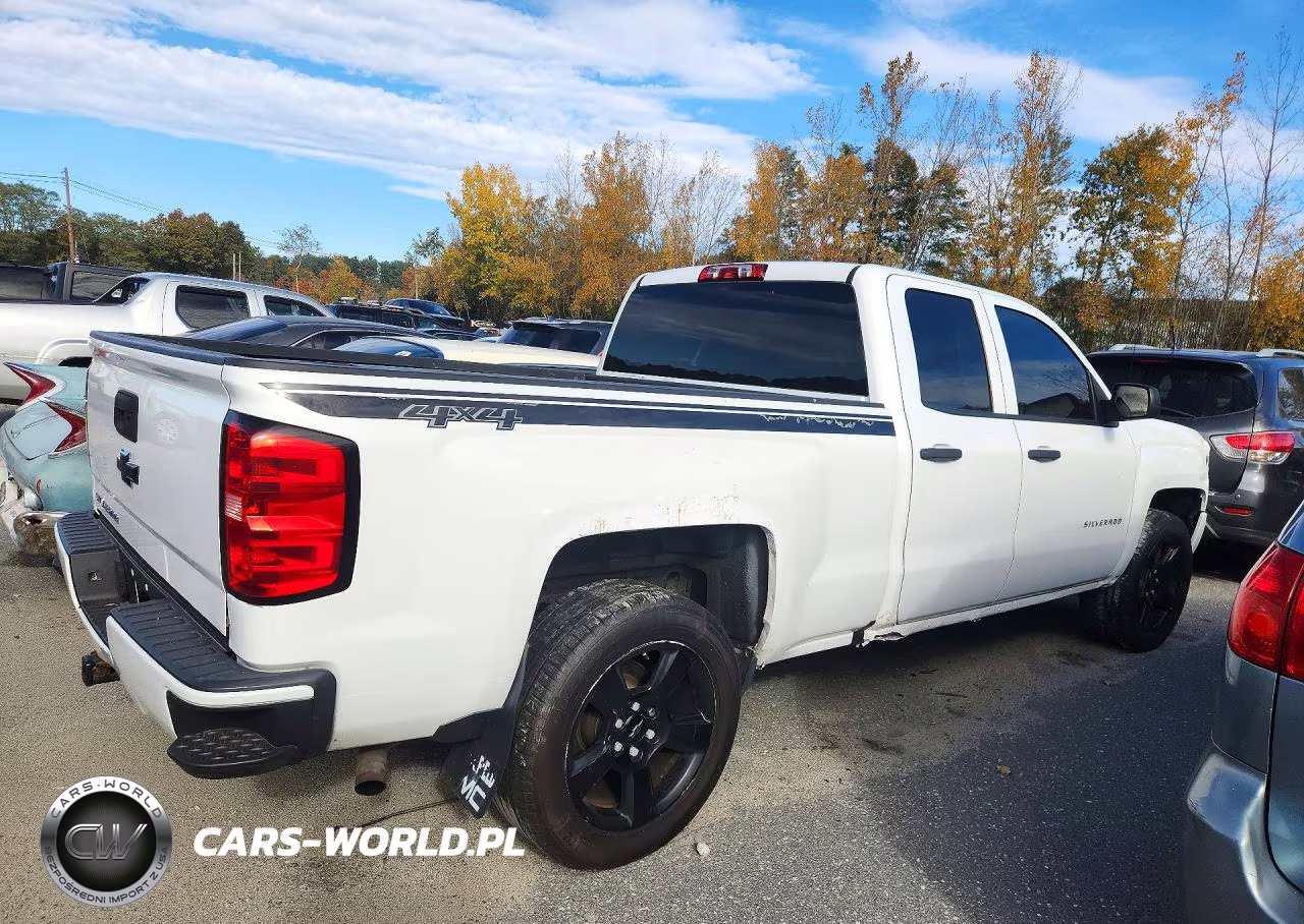 2016 Chevrolet Silverado K1500 Custom VIN:1GCVKPEC8GZ319762 - 3