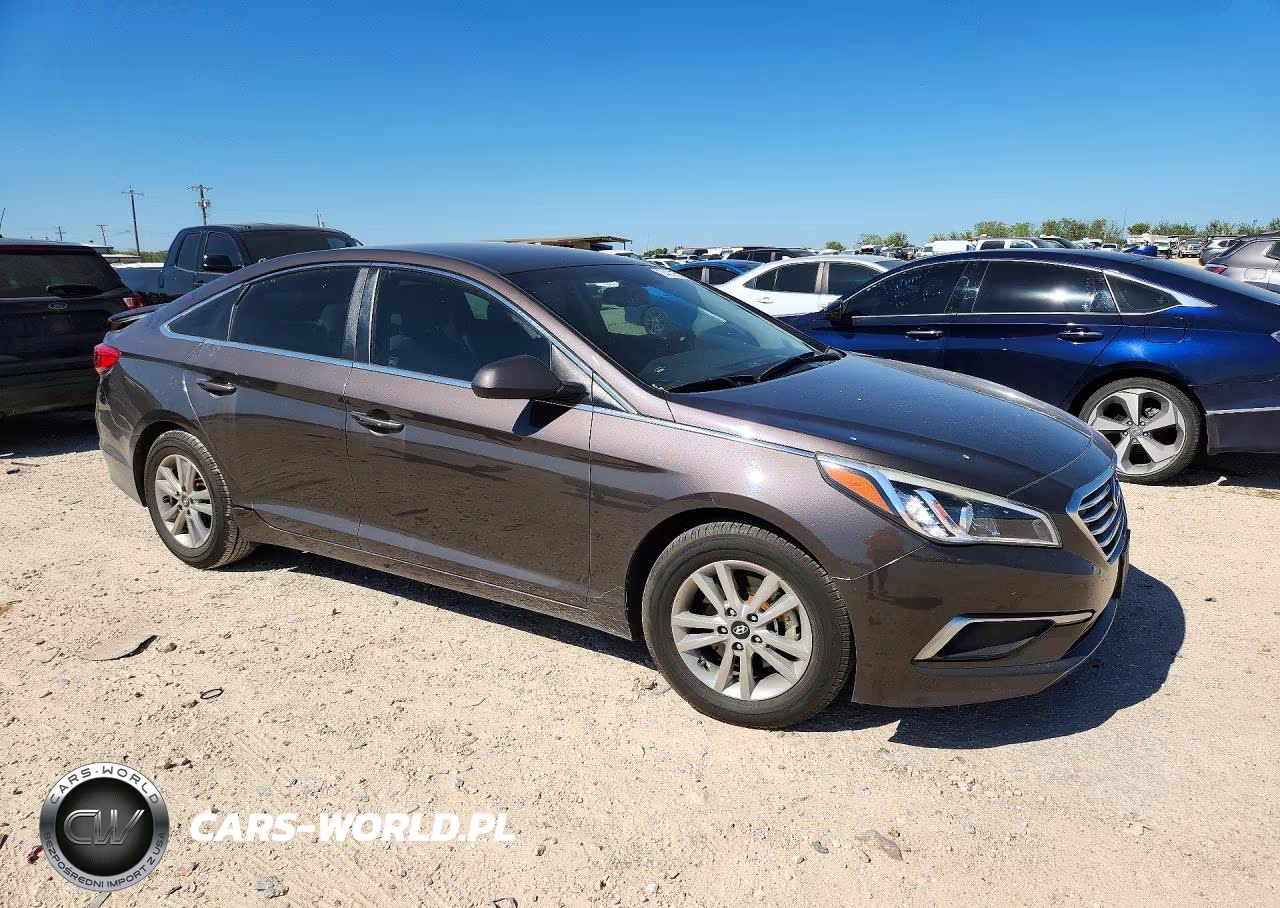 2016 Hyundai Sonata Se VIN:5NPE24AFXGH290254 - 4