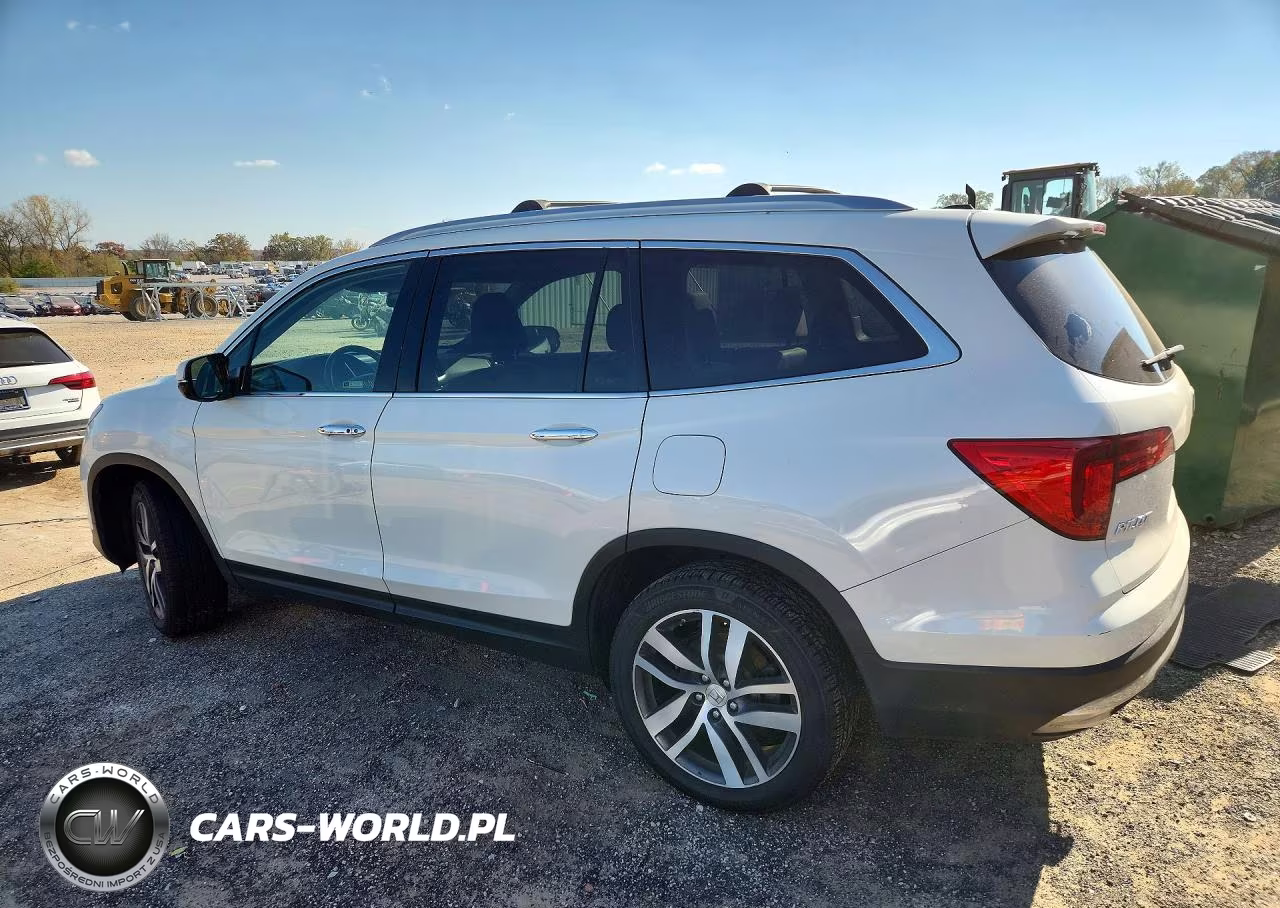 2018 Honda Pilot Elite VIN:5FNYF6H06JB060697 - 2