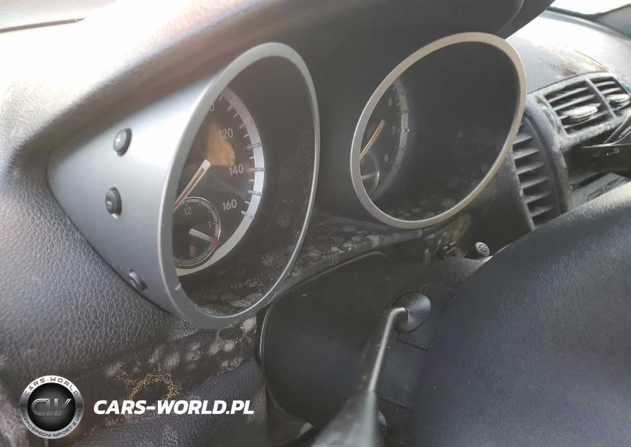 2011 Mercedes-Benz Slk 300 VIN:WDBWK5EA0BF238447 - 9